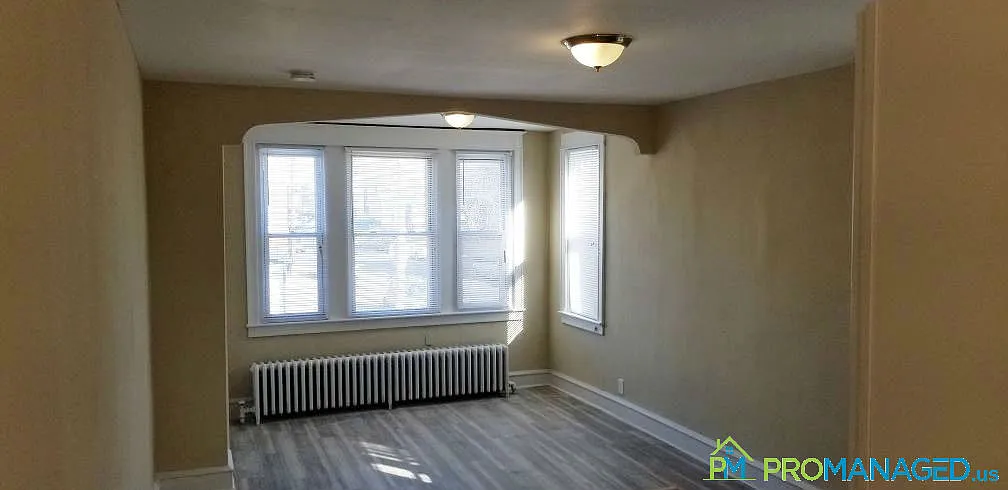 7179 Glenloch St - Unit 1 — Photo 2