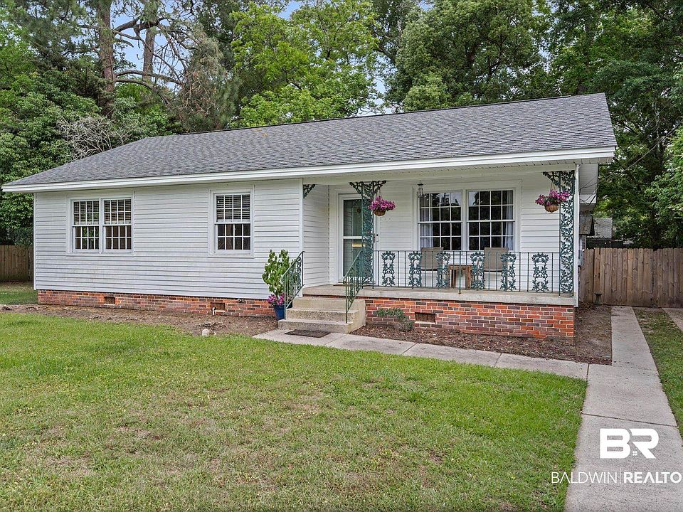 1st image of 2757 S Sherwood Dr