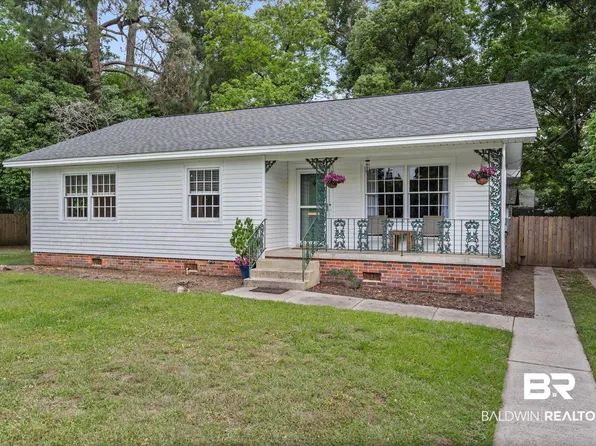2757 S Sherwood Dr, Mobile, AL 36606