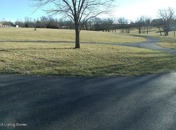 4th image of 277 McCroskey Pike