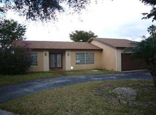 8751 SW 51st Pl, Cooper City, FL 33328