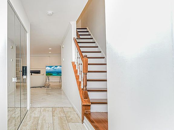 3rd image of 32 Rice Run