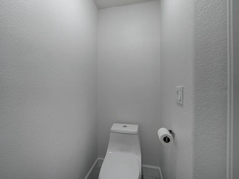 820 E Mountain Sage Dr — Photo 16