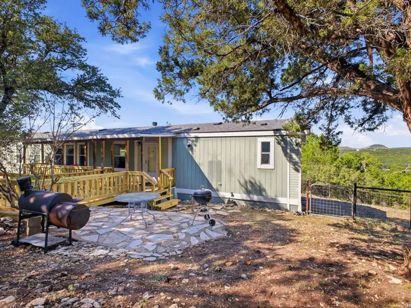 495 KINGS DR, Canyon Lake, TX 78133