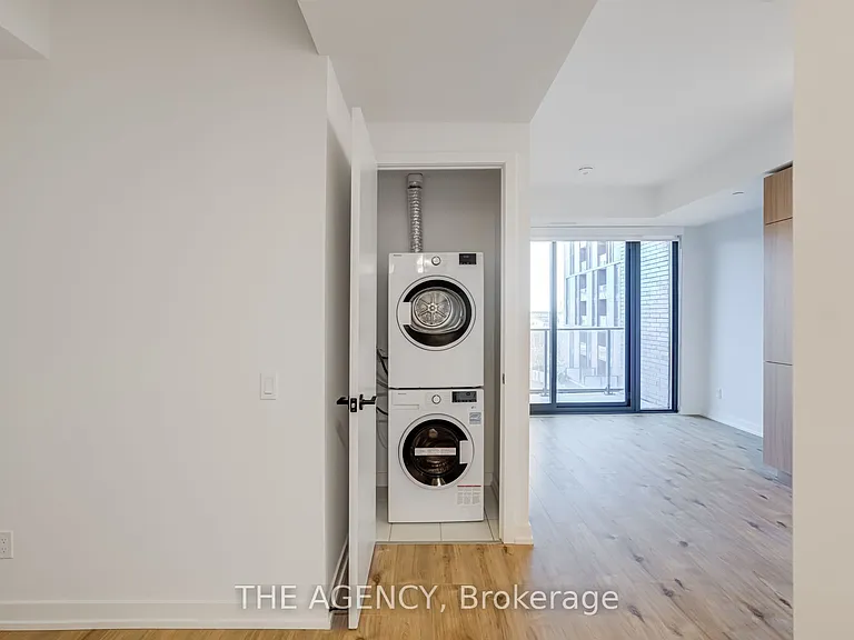 33 Parliament St #429 — Photo 17