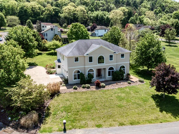 2 Sycamore St, Elysburg, PA 17824