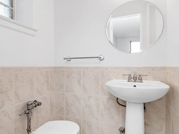 67-30 Clyde Street image 6 of 14