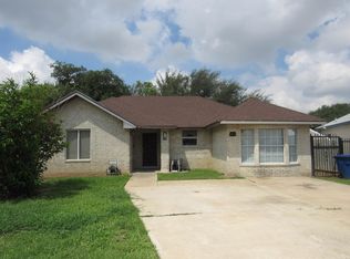 8711 Puerto Vallarta, Laredo, TX 78045