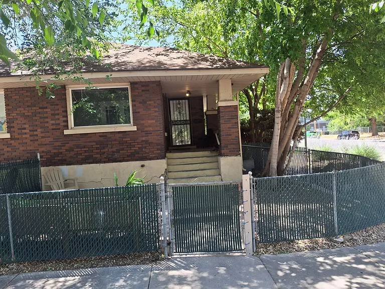 579 W 200 N — Photo 11