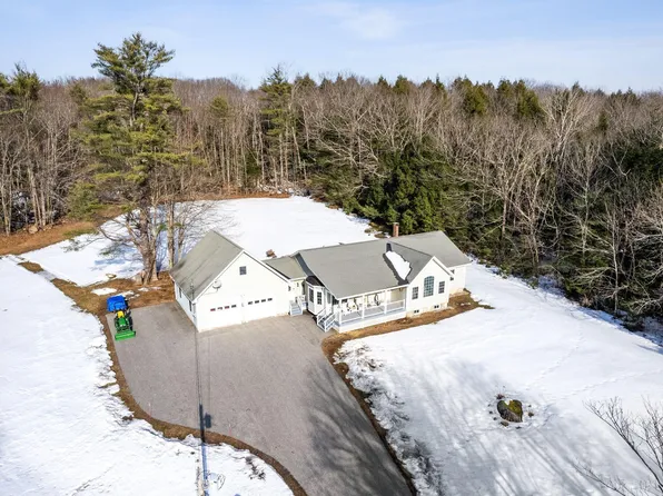 521 Fletcher Road, Auburn, ME 04210