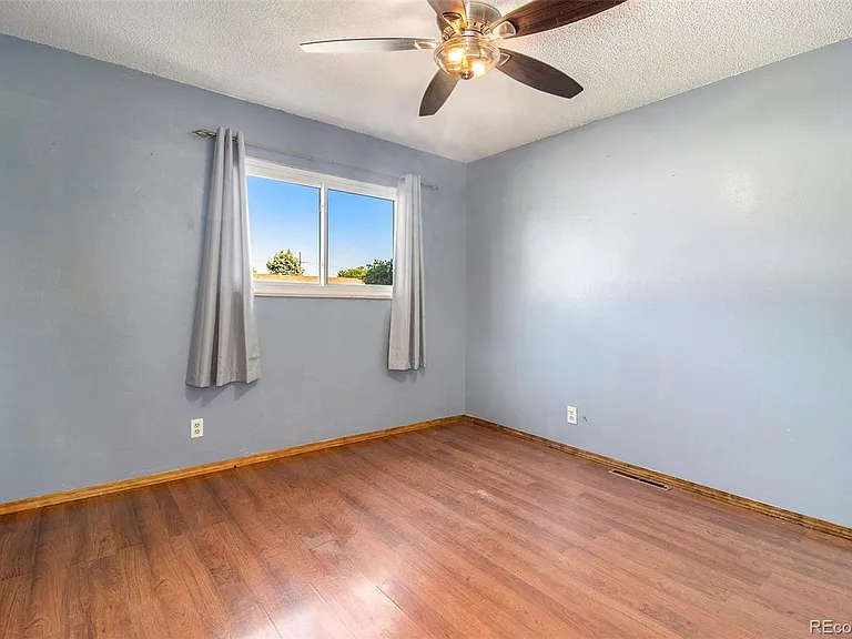 3724 Sheffield Ln — Photo 8