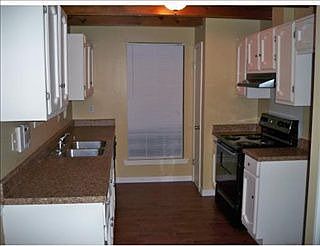 2nd image of 2008 Cambridge Dr