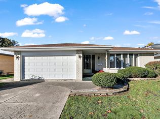 9908 Massasoit Ave, Oak Lawn, IL