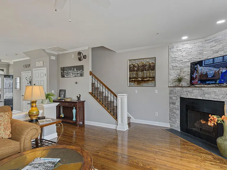 855 Clarkson Mill Ct — Photo 5