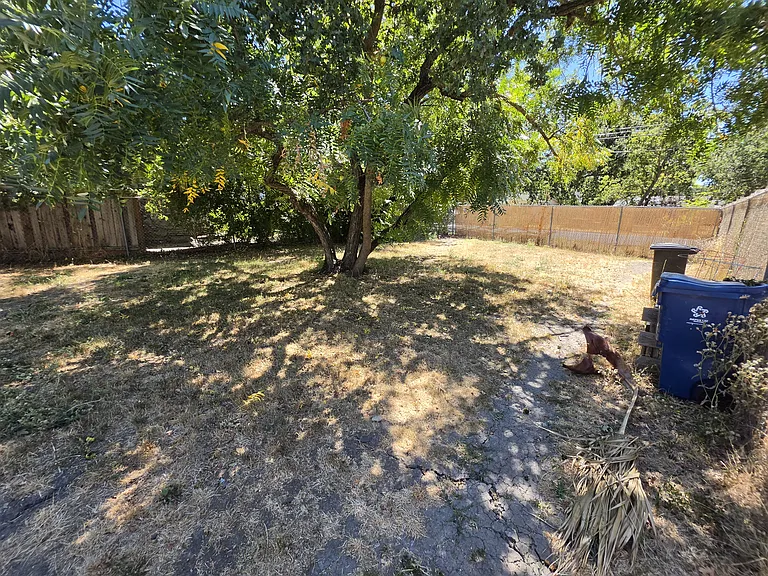 2962 Dorothy Dr — Photo 26