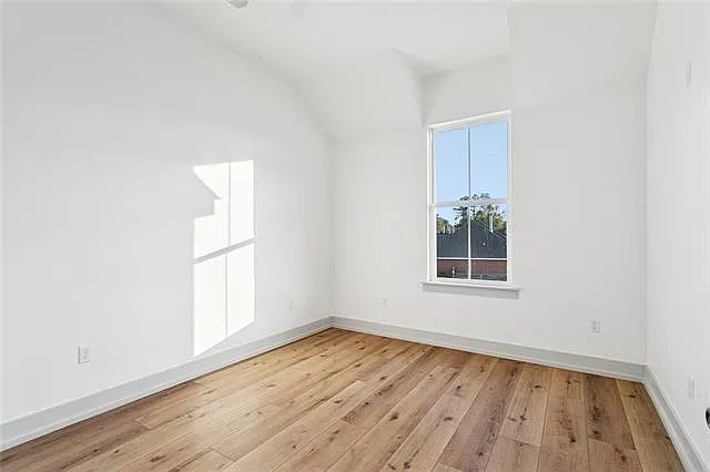 17314 Paddock Cir — Photo 17