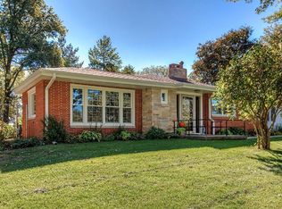 104 S 12th St, Guthrie Center, IA 50115