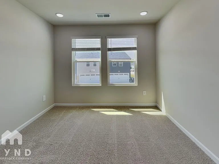 3512 Rosebush Dr — Photo 7