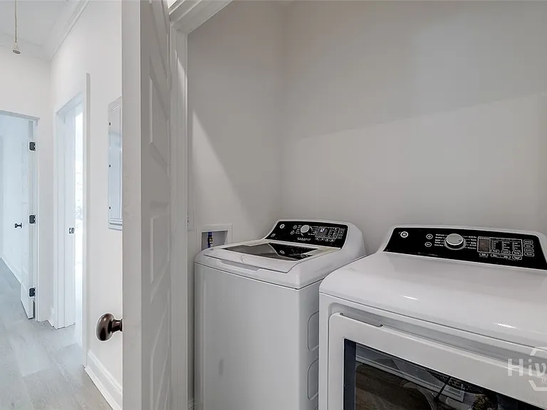 1615 Le Grand St — Photo 23