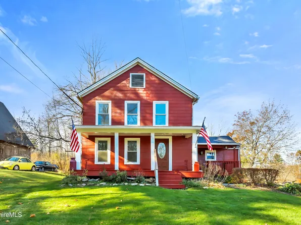 62 Curtis St, Hinsdale, MA 01235