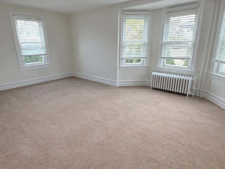 186 Woodland Ave #2 — Photo 9