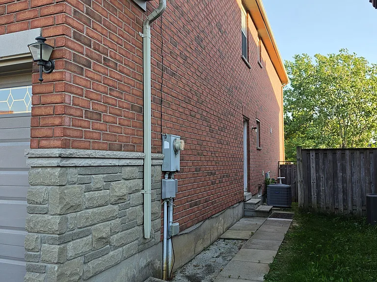 13 Beechgrove Cres #BASEMENT — Photo 2
