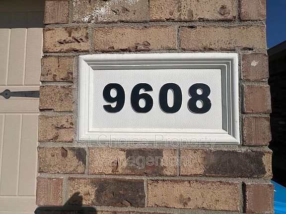 4th image of 9608 New Bern Dr