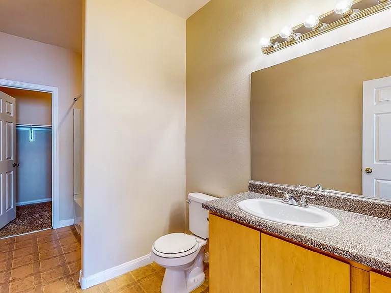 4915 E Russell Rd #145-7 — Photo 20
