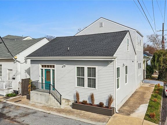 2nd image of 701 Cadiz St
