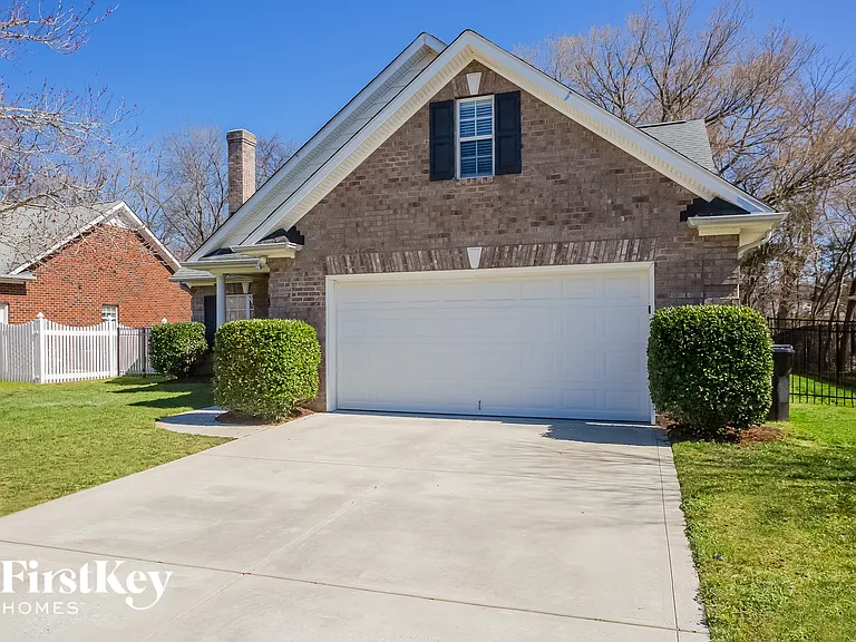 3277 Westridge Ln SW — Photo 2