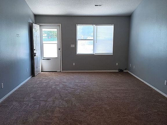 5th image of 2516 Fairview Way APT 4