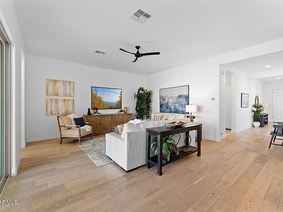 5th image of 10136 W ROBIN Lane