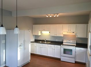 501 S Whitfield St, Nazareth, PA 18064