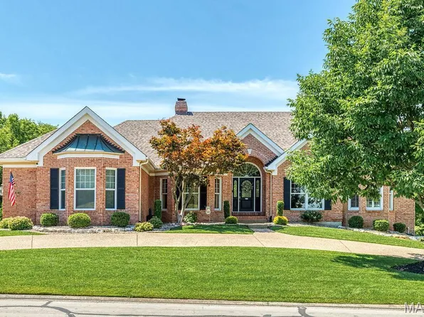 671 Clifden Dr, Weldon Spring, MO 63304
