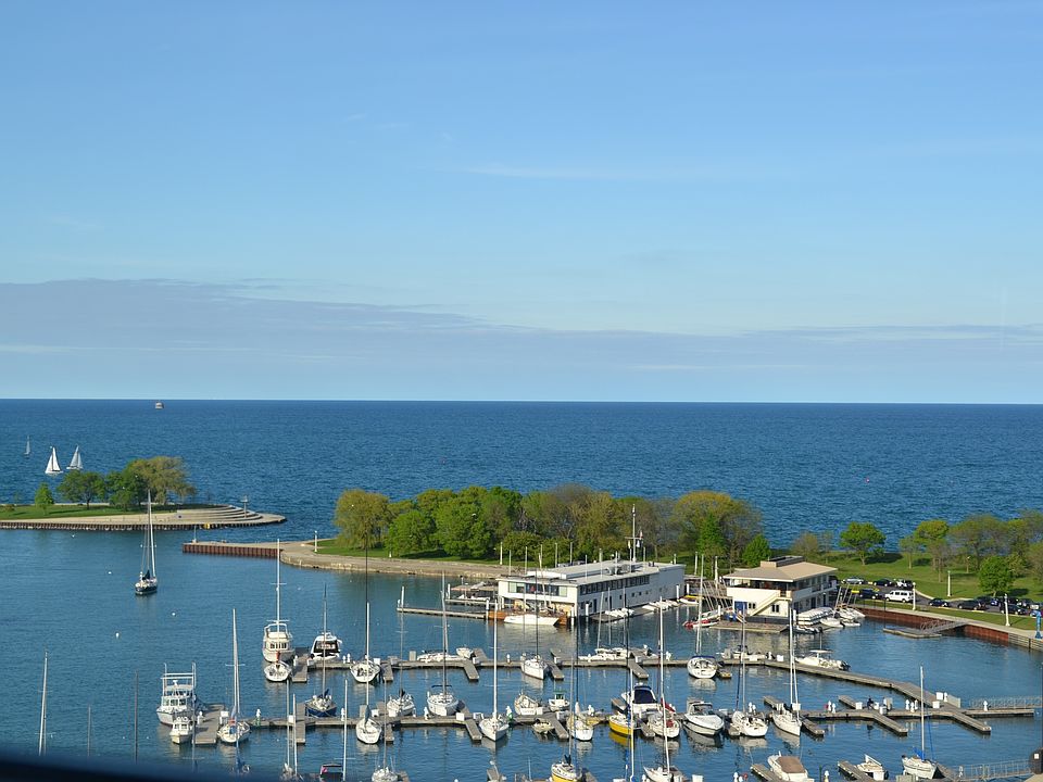 1st image of 3180 N Lake Shore Dr APT 12B