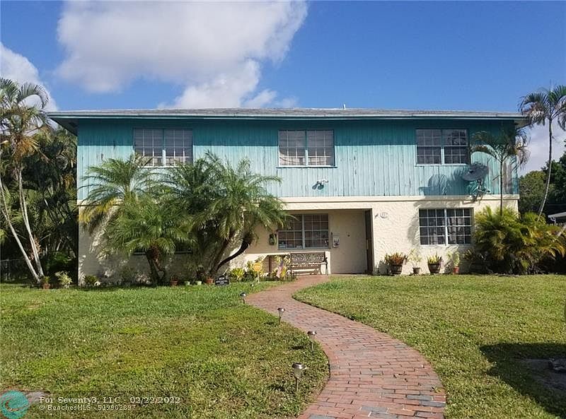1st image of 807 SW 14th Ct #809