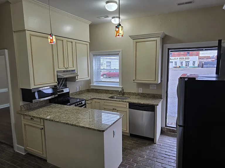201 E Bank St #20 — Photo 15