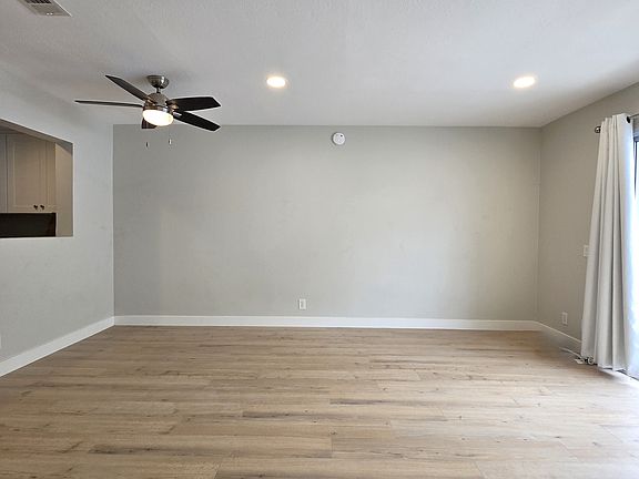 5th image of 69 Bentwood Ln