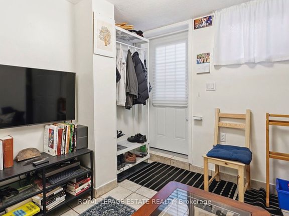 3rd image of 1 Saraband St #Basement
