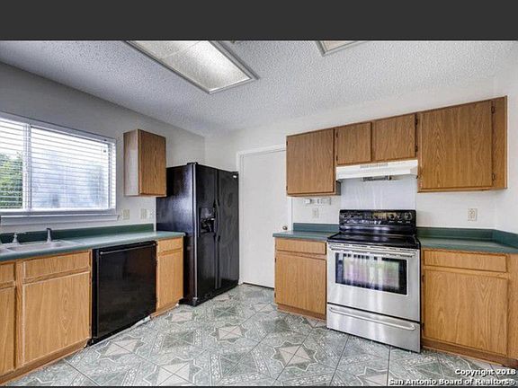 3rd image of 8903 Kenton Briar #8903