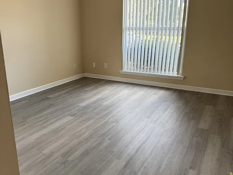 577 Cody Dr — Photo 6