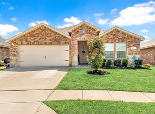 2004 Strongbark Dr, Royse City, TX