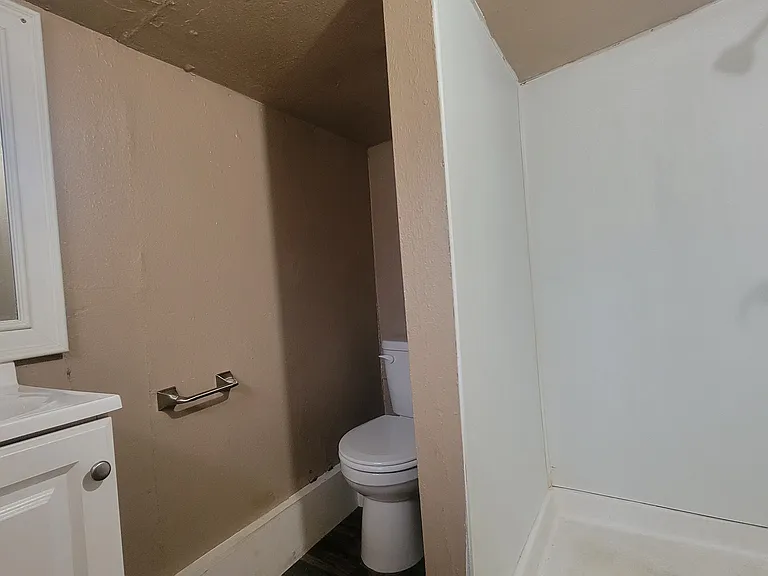 3807 State St — Photo 6