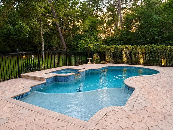 3rd image of 301 SEMINOLE WOODS BOULEVARD