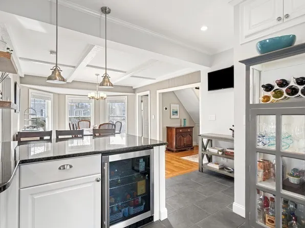 54 Reed Ave, Weymouth, MA 02190