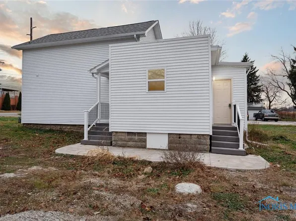 220 Bierley Ave, Pemberville, OH 43450