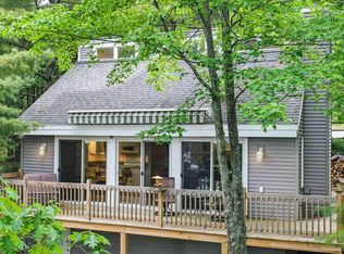 542 Island View Dr, Traverse City, MI 49696