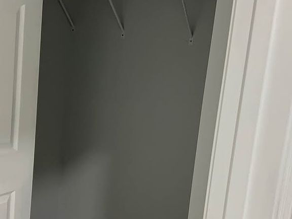 4th image of 1025 Savanna Dr #1