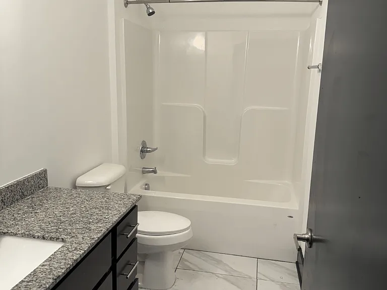 Pilot Place — Photo 20