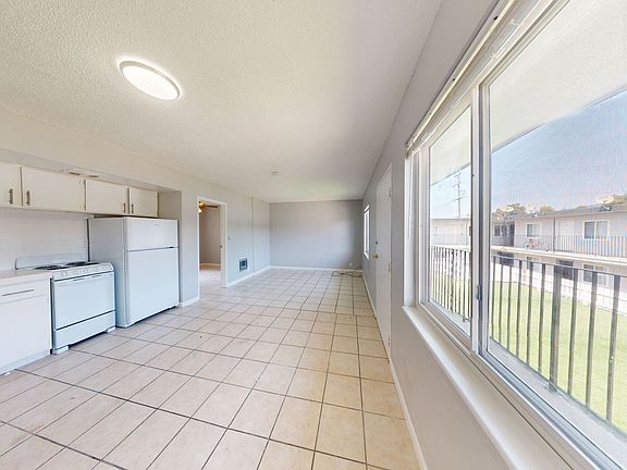 2nd image of 2232 Seminary Ave APT 34